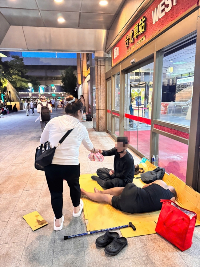Dharma assembly for worshiping Bodhisattva Avalokitesvara – One-Day Practice at Linh An Pagoda in Taiwan