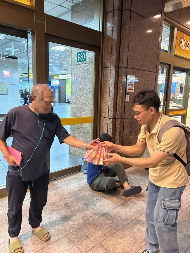 Dharma assembly for worshiping Bodhisattva Avalokitesvara – One-Day Practice at Linh An Pagoda in Taiwan