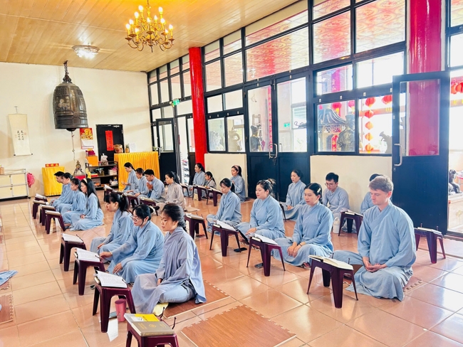 Dharma assembly for worshiping Bodhisattva Avalokitesvara – One-Day Practice at Linh An Pagoda in Taiwan