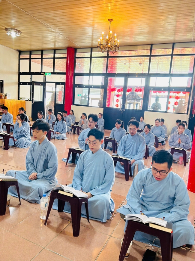 Dharma assembly for worshiping Bodhisattva Avalokitesvara – One-Day Practice at Linh An Pagoda in Taiwan
