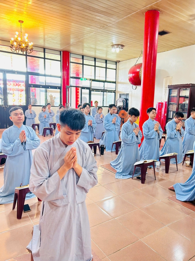 Dharma assembly for worshiping Bodhisattva Avalokitesvara – One-Day Practice at Linh An Pagoda in Taiwan