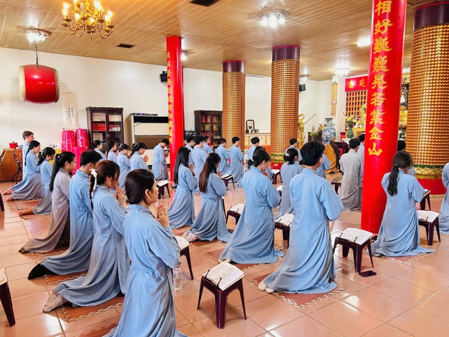 Dharma assembly for worshiping Bodhisattva Avalokitesvara – One-Day Practice at Linh An Pagoda in Taiwan