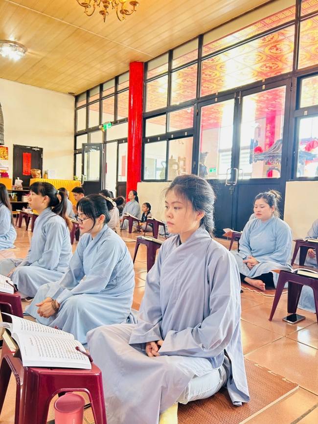 Dharma assembly for worshiping Bodhisattva Avalokitesvara – One-Day Practice at Linh An Pagoda in Taiwan