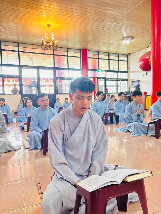 Dharma assembly for worshiping Bodhisattva Avalokitesvara – One-Day Practice at Linh An Pagoda in Taiwan