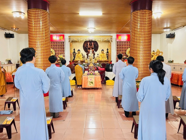 Dharma assembly for worshiping Bodhisattva Avalokitesvara – One-Day Practice at Linh An Pagoda in Taiwan