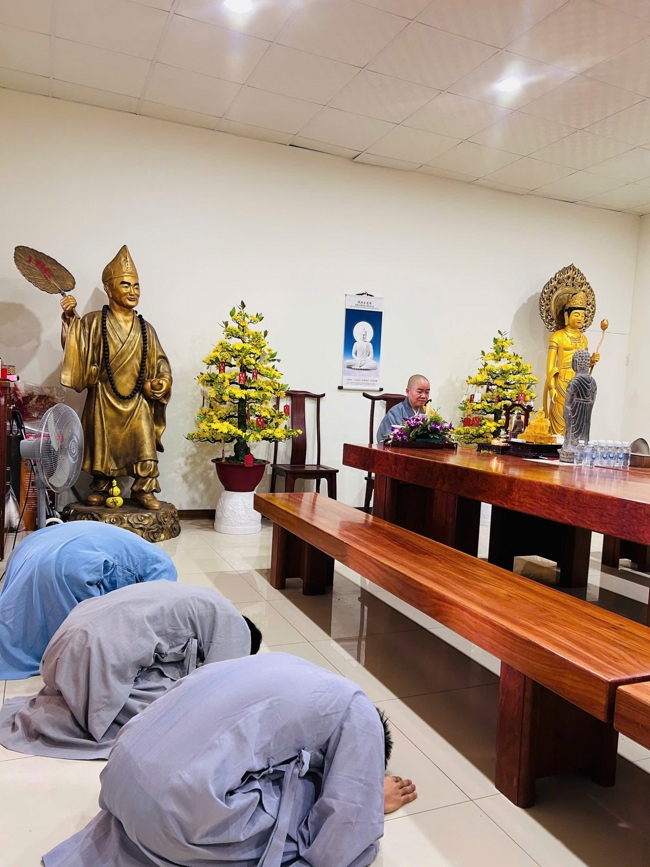 Dharma assembly for worshiping Bodhisattva Avalokitesvara – One-Day Practice at Linh An Pagoda in Taiwan