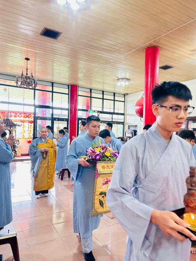 Dharma assembly for worshiping Bodhisattva Avalokitesvara – One-Day Practice at Linh An Pagoda in Taiwan