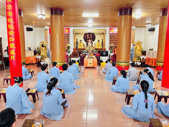 Dharma assembly for worshiping Bodhisattva Avalokitesvara – One-Day Practice at Linh An Pagoda in Taiwan
