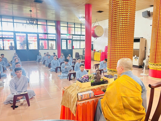 Dharma assembly for worshiping Bodhisattva Avalokitesvara – One-Day Practice at Linh An Pagoda in Taiwan