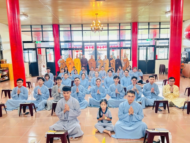 Dharma assembly for worshiping Bodhisattva Avalokitesvara – One-Day Practice at Linh An Pagoda in Taiwan
