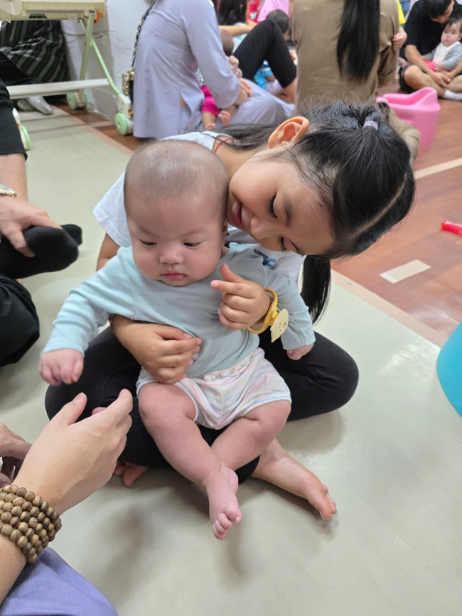 Dharma assembly for worshiping Bodhisattva Avalokitesvara – One-Day Practice at Linh An Pagoda in Taiwan