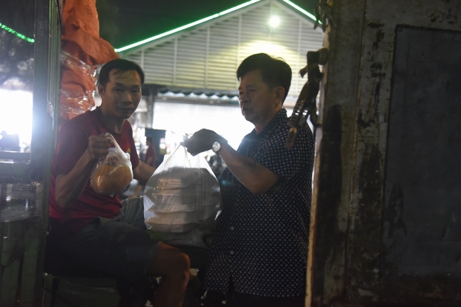 Giving box-lunch portions on occasion the Summer Retreat 2025