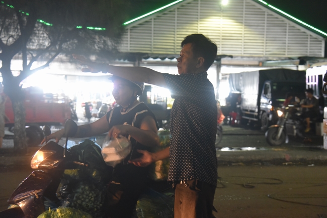 Giving box-lunch portions on occasion the Summer Retreat 2025