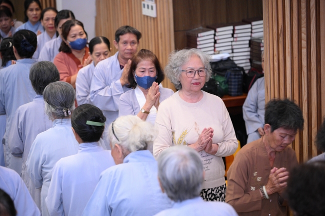 Khóa tu niệm Phật một ngày