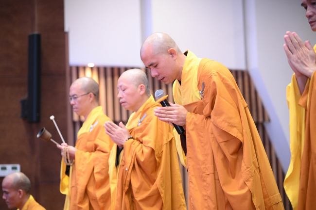 Khóa tu niệm Phật một ngày