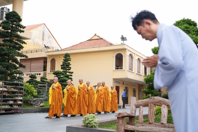 Khóa tu niệm Phật một ngày