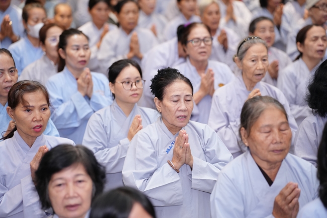 Khóa tu niệm Phật một ngày