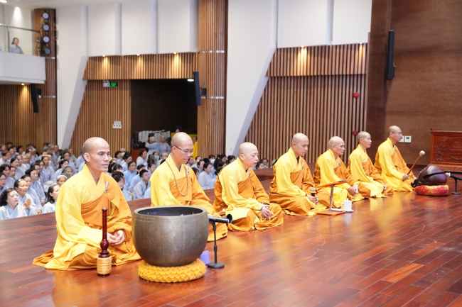 Khóa tu niệm Phật một ngày