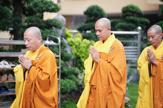 Khóa tu niệm Phật một ngày