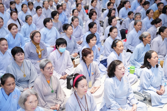 Khóa tu niệm Phật một ngày