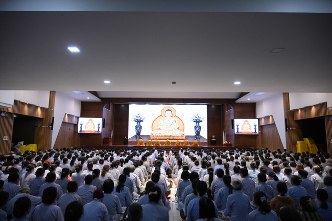 Khóa tu niệm Phật một ngày