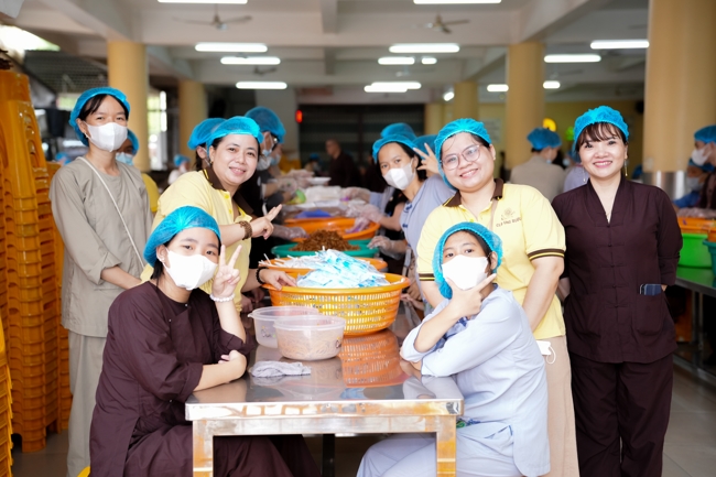 Khóa tu niệm Phật một ngày