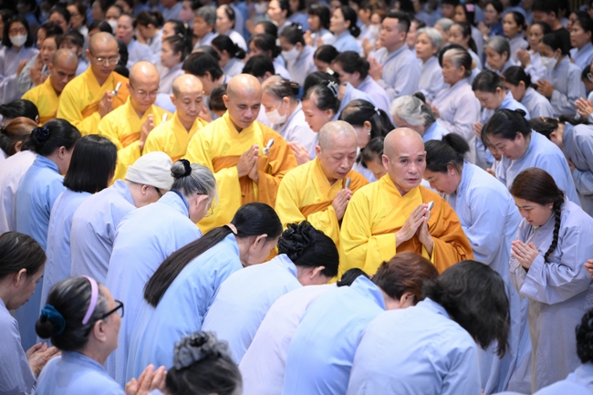 Khóa tu niệm Phật một ngày