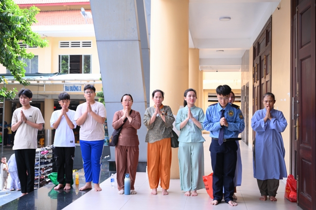 Khóa tu niệm Phật một ngày