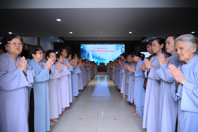 Khóa tu niệm Phật một ngày