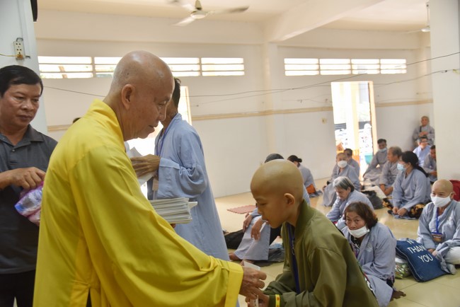 Charity Board: Supporting cancer patients to attend One-Day Practice