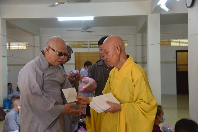 Charity Board: Supporting cancer patients to attend One-Day Practice