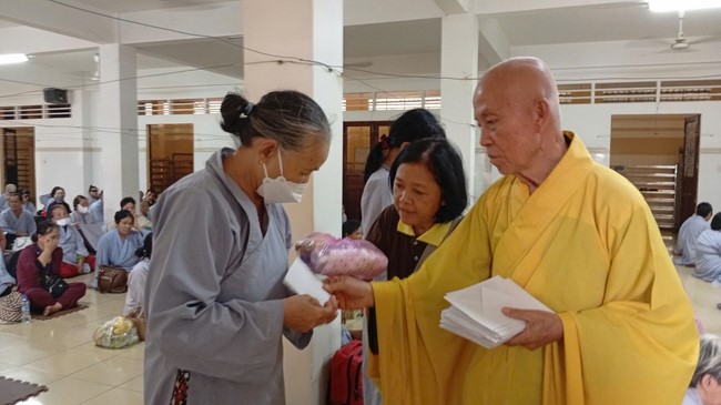 Charity Board: Supporting cancer patients to attend One-Day Practice