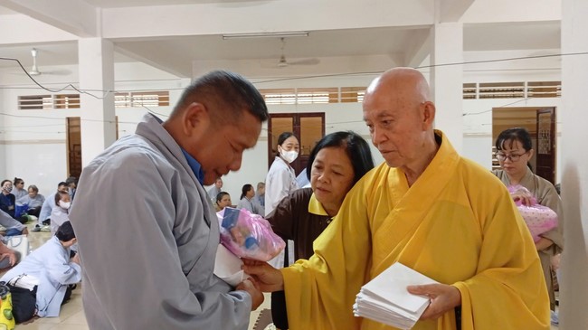 Charity Board: Supporting cancer patients to attend One-Day Practice