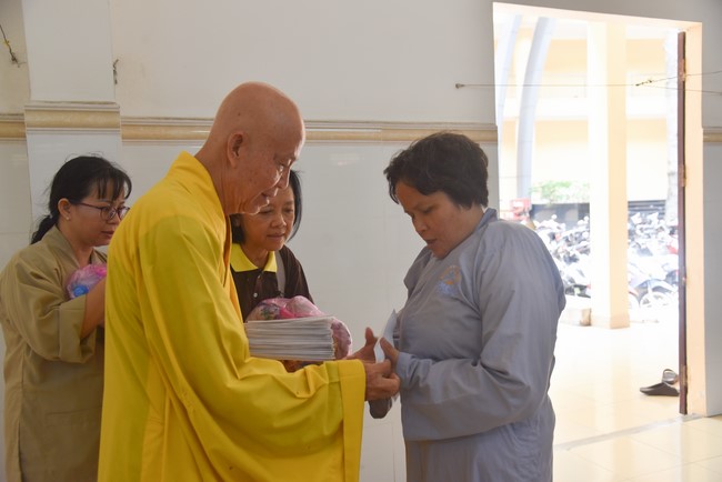 Charity Board: Supporting cancer patients to attend One-Day Practice