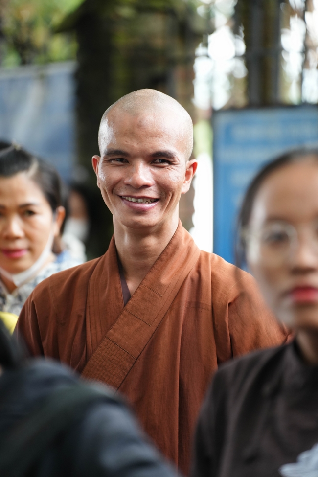 Phóng sinh tại bến phà Bình Mỹ