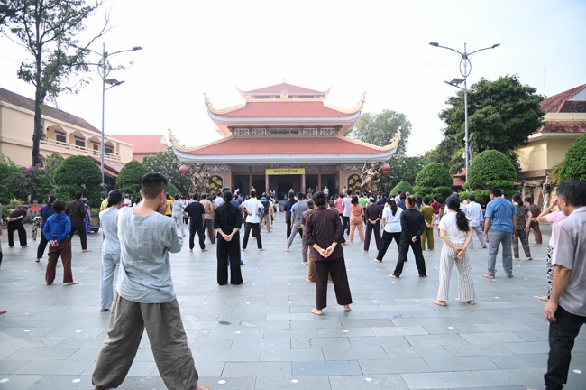 Chương trình cộng đồng “Thanh lọc thân tâm - Hướng dẫn phương pháp sống khỏe thuận tự nhiên