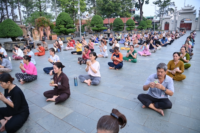 Chương trình cộng đồng “Thanh lọc thân tâm - Hướng dẫn phương pháp sống khỏe thuận tự nhiên