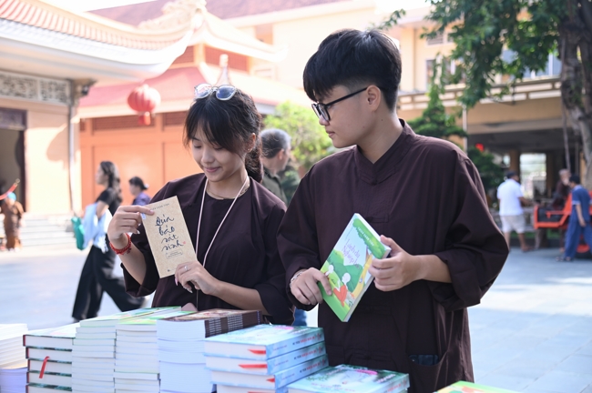 Chương trình cộng đồng “Thanh lọc thân tâm - Hướng dẫn phương pháp sống khỏe thuận tự nhiên