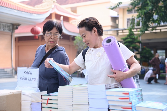 Chương trình cộng đồng “Thanh lọc thân tâm - Hướng dẫn phương pháp sống khỏe thuận tự nhiên