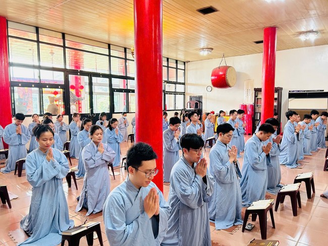 Chùa Linh Ẩn – Đài Loan: Khóa tu một ngày - Pháp Hội Đại Bi