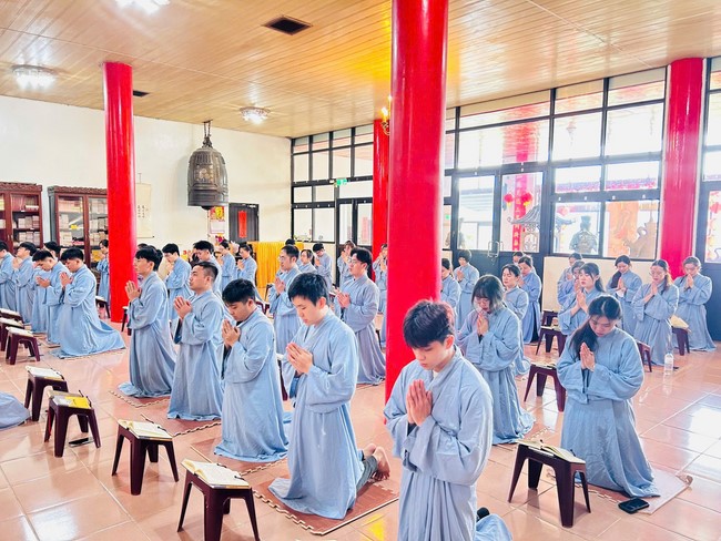 Chùa Linh Ẩn – Đài Loan: Khóa tu một ngày - Pháp Hội Đại Bi