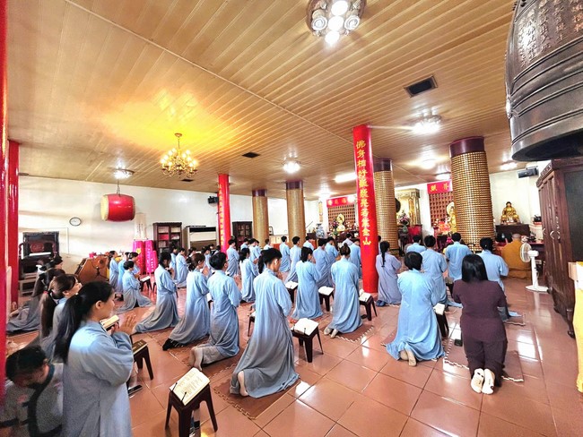 Chùa Linh Ẩn – Đài Loan: Khóa tu một ngày - Pháp Hội Đại Bi