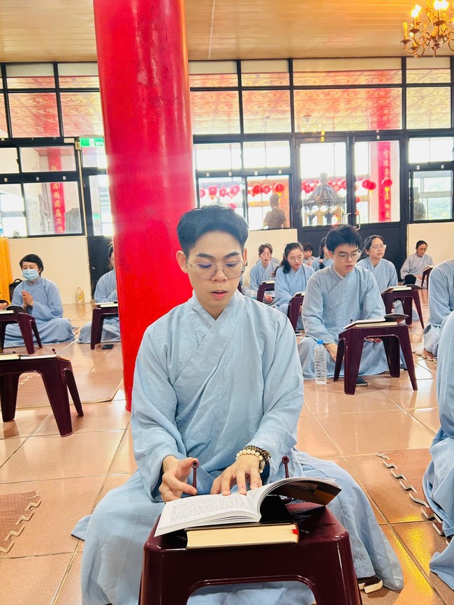 Chùa Linh Ẩn – Đài Loan: Khóa tu một ngày - Pháp Hội Đại Bi