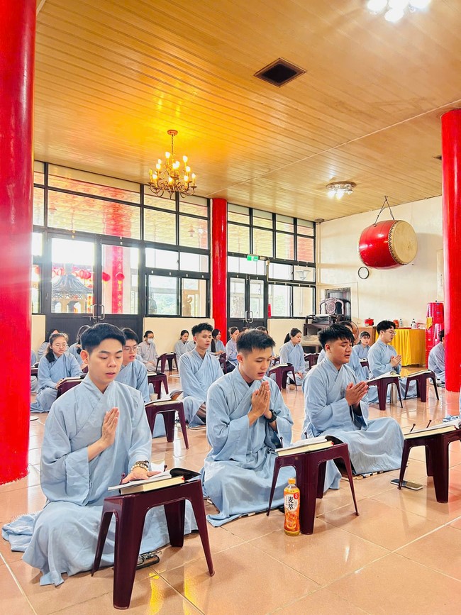 Chùa Linh Ẩn – Đài Loan: Khóa tu một ngày - Pháp Hội Đại Bi