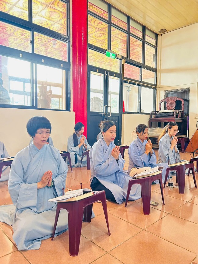 Chùa Linh Ẩn – Đài Loan: Khóa tu một ngày - Pháp Hội Đại Bi