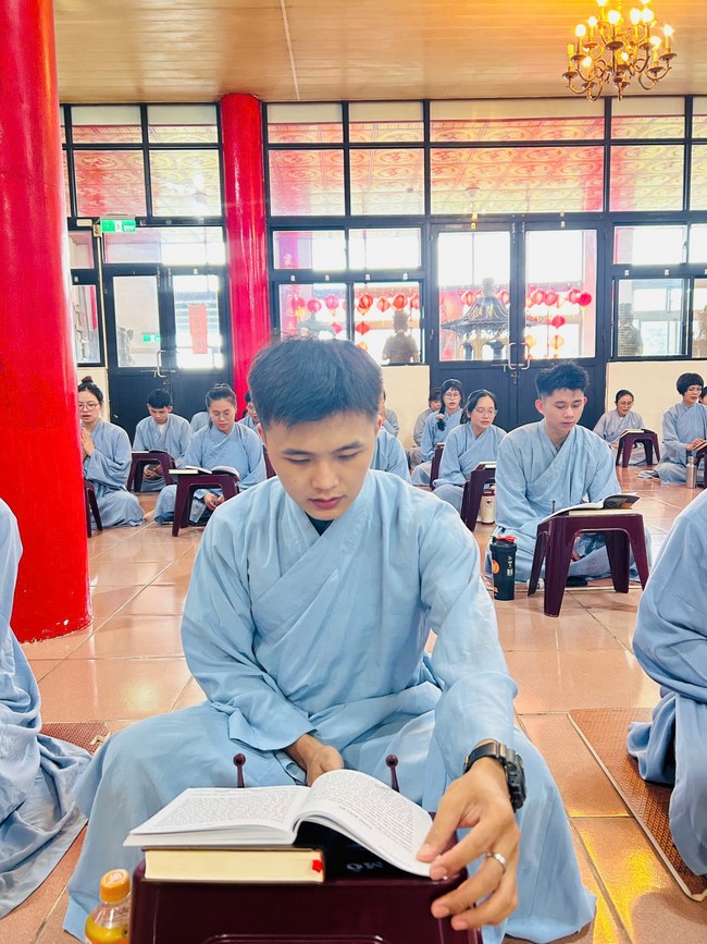 Chùa Linh Ẩn – Đài Loan: Khóa tu một ngày - Pháp Hội Đại Bi