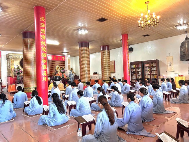 Chùa Linh Ẩn – Đài Loan: Khóa tu một ngày - Pháp Hội Đại Bi