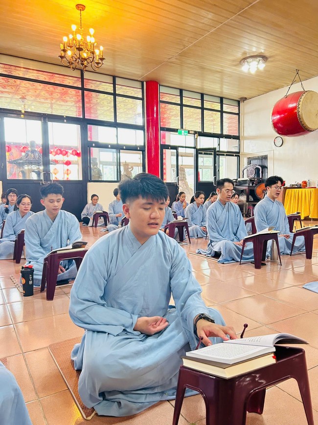 Chùa Linh Ẩn – Đài Loan: Khóa tu một ngày - Pháp Hội Đại Bi