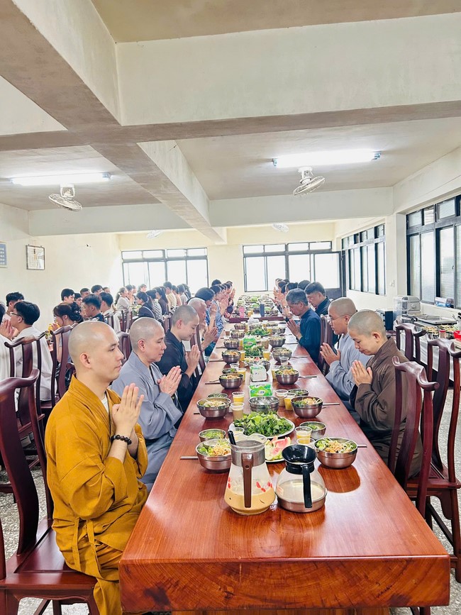 Chùa Linh Ẩn – Đài Loan: Khóa tu một ngày - Pháp Hội Đại Bi