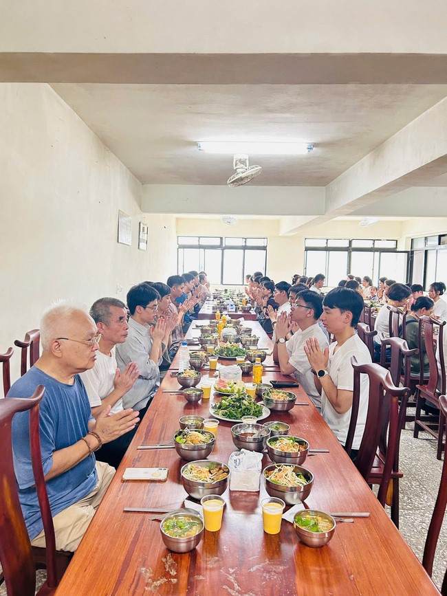 Chùa Linh Ẩn – Đài Loan: Khóa tu một ngày - Pháp Hội Đại Bi